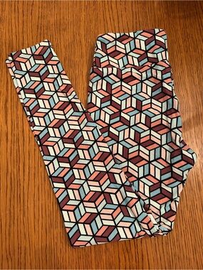 LuLaRoe Geometric Cube Print Leggings in Burgundy, Teal, Pink, Cream